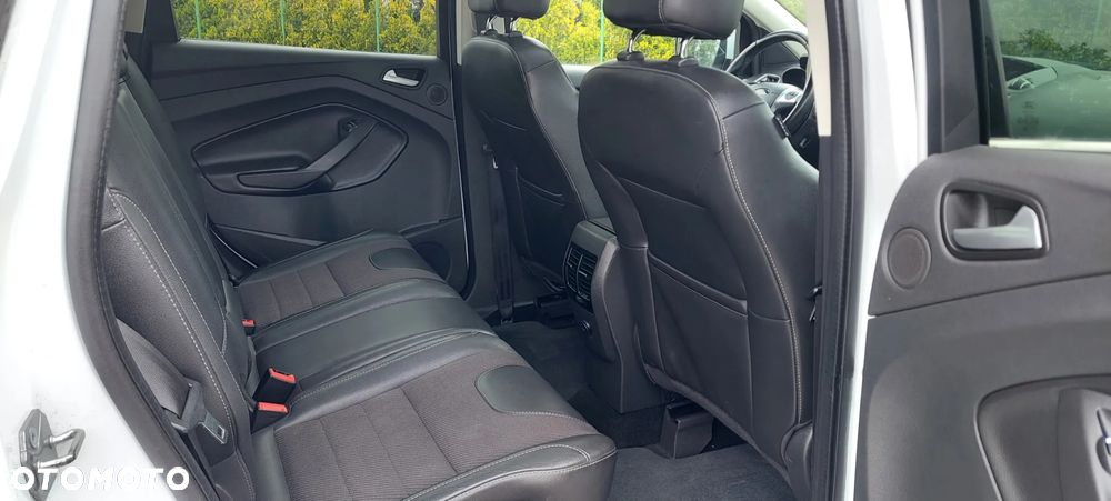 Ford Kuga - 29