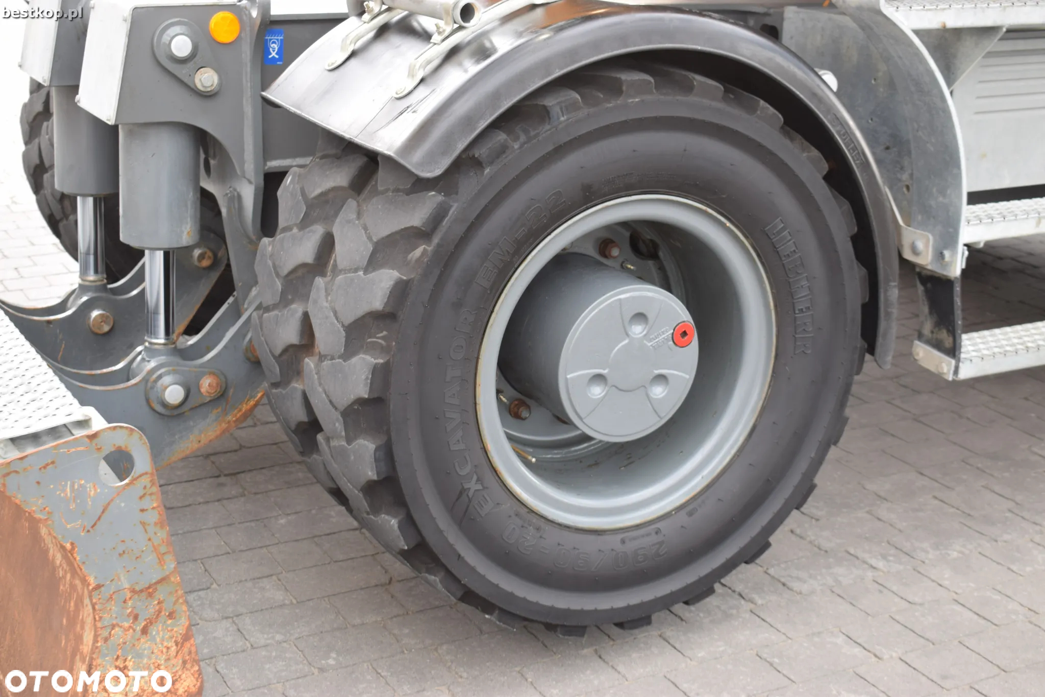 Liebherr A916 Litronic - 24