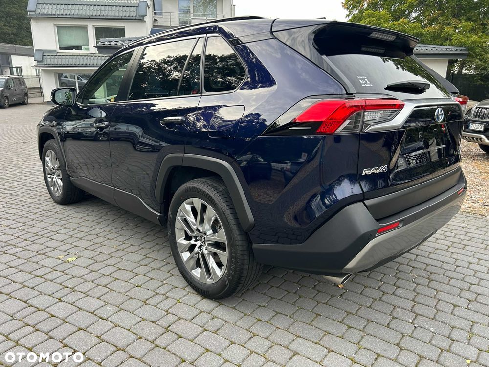 Toyota RAV4 - 3
