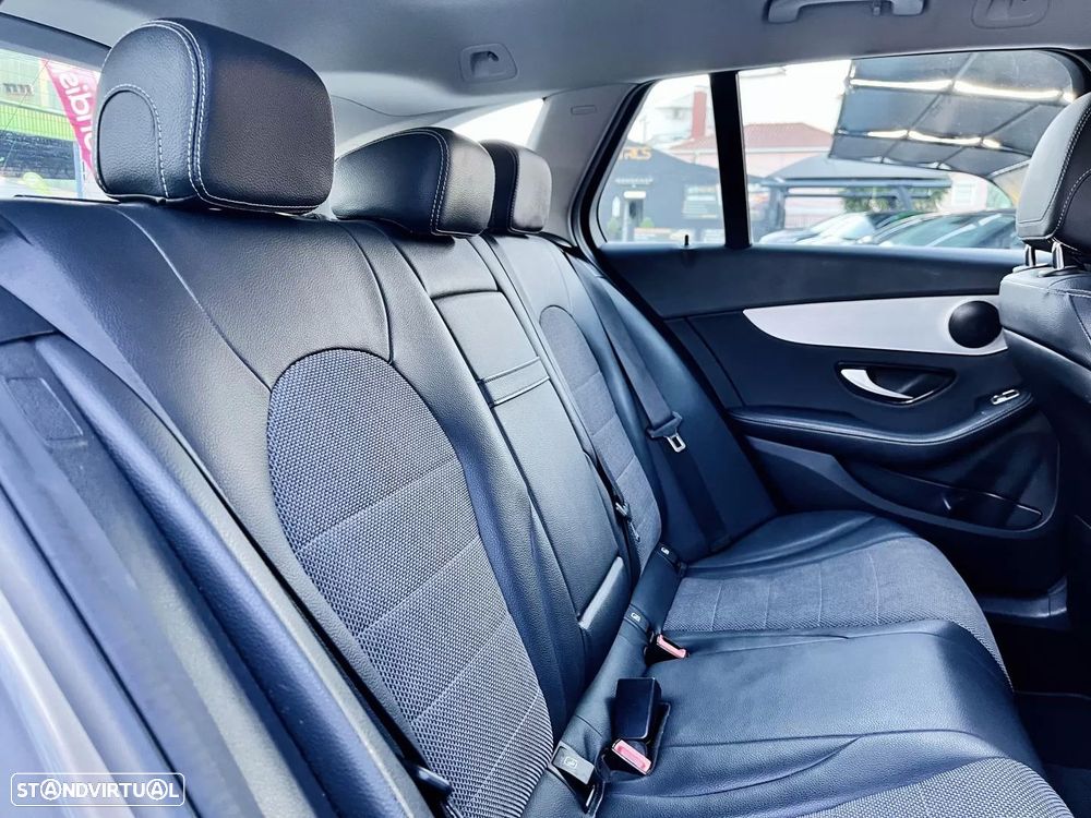 Mercedes-Benz C 300 de Avantgarde - 11