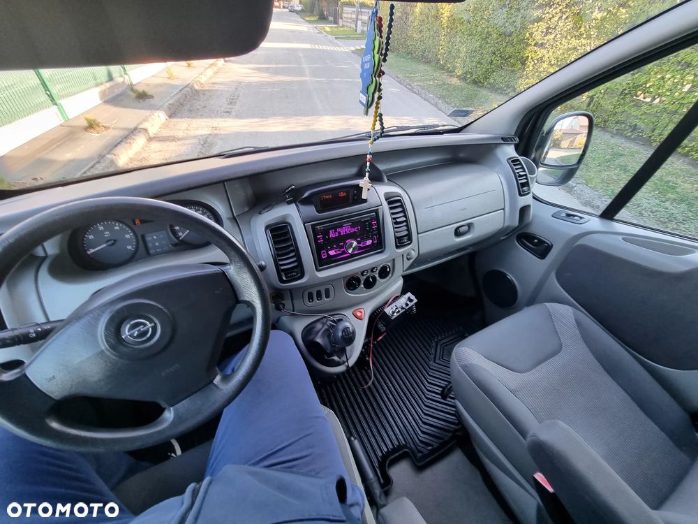 Opel Vivaro Tour - 6