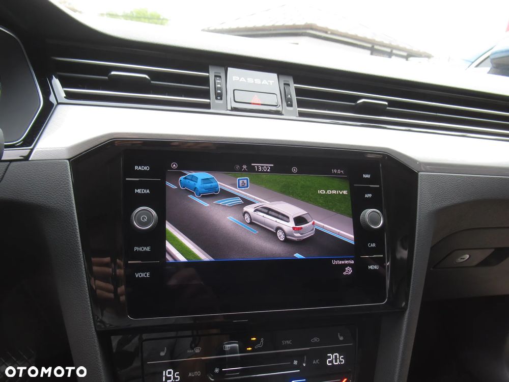 Volkswagen Passat 2.0 TSI Business DSG - 20