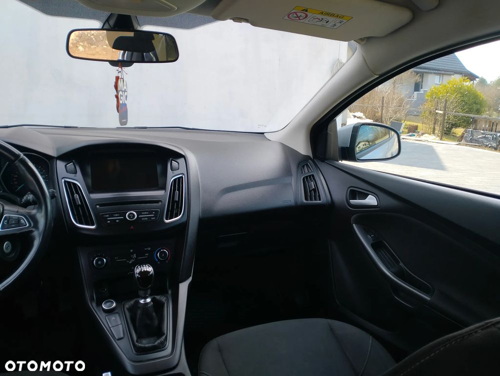 Ford Focus 1.5 TDCi DPF Start-Stopp-System COOL&CONNECT - 12