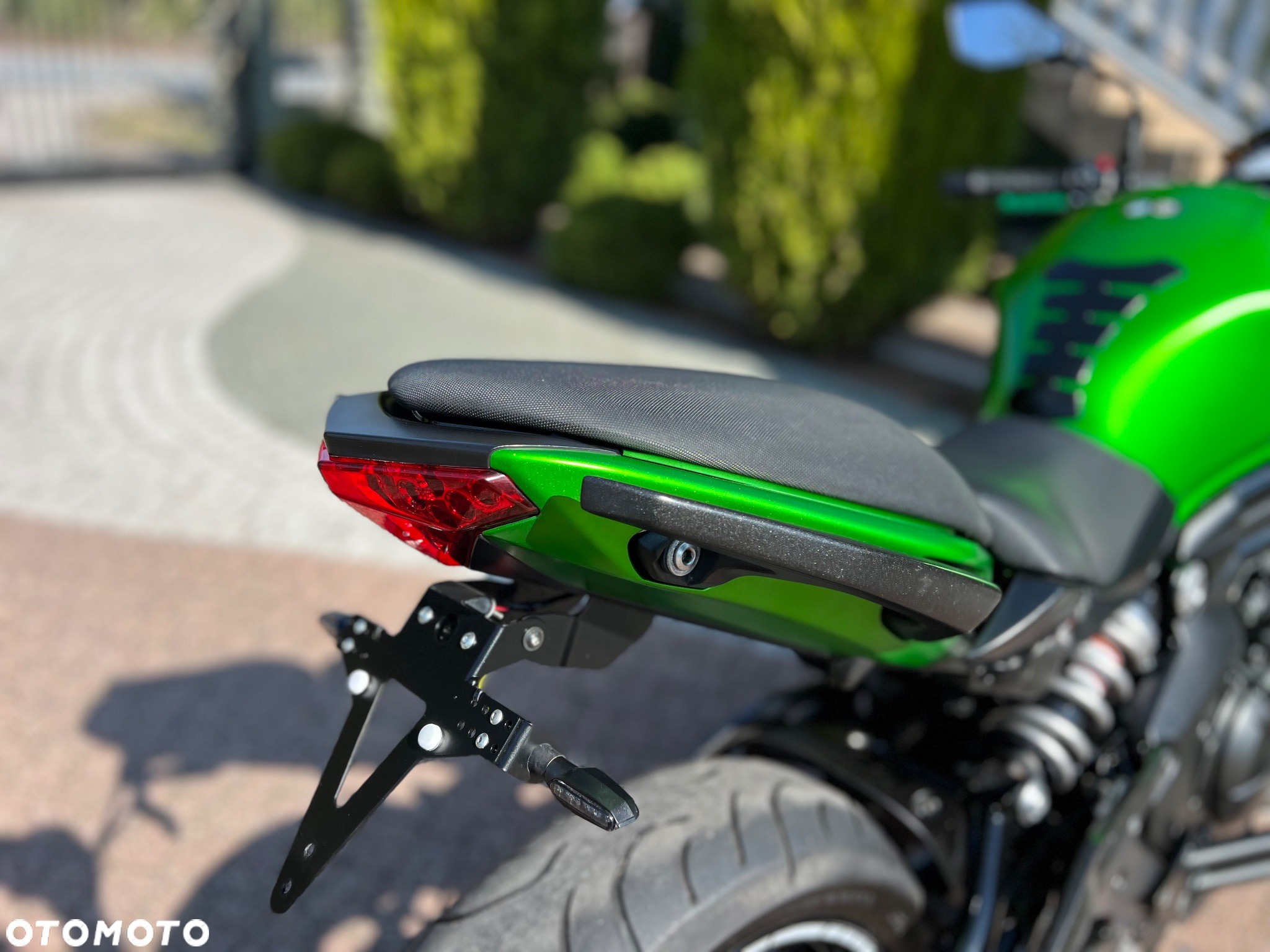 Kawasaki ER - 11