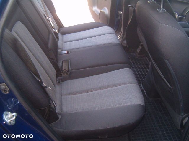 Kia Venga - 19