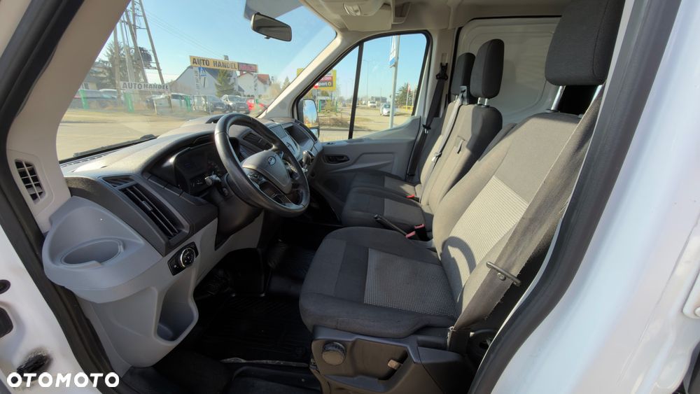 Ford Transit - 9