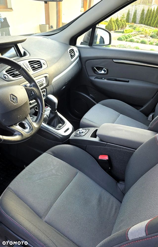 Renault Scenic 1.5 dCi Life EDC - 9