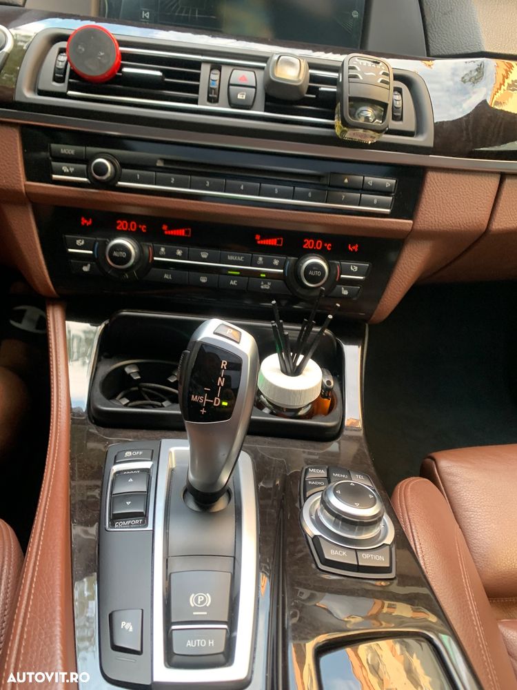 BMW Seria 5 520d - 5