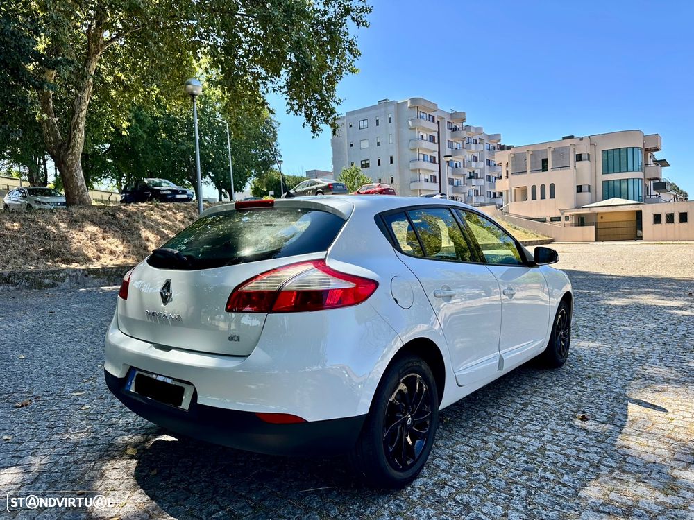 Renault Mégane 1.5 dCi Dynamique - 6