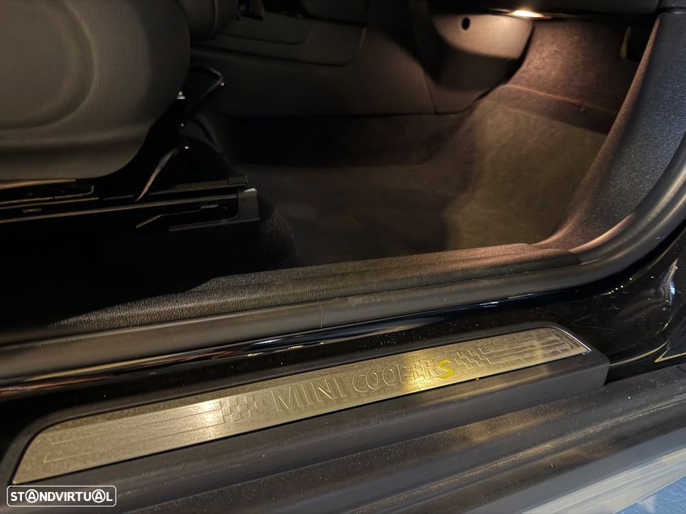 MINI Countryman Cooper SE ALL4 Northwood Edition Auto - 21
