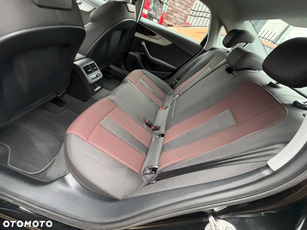 Audi A4 Limousine 35 TDI mHEV Advanced S tronic - 34