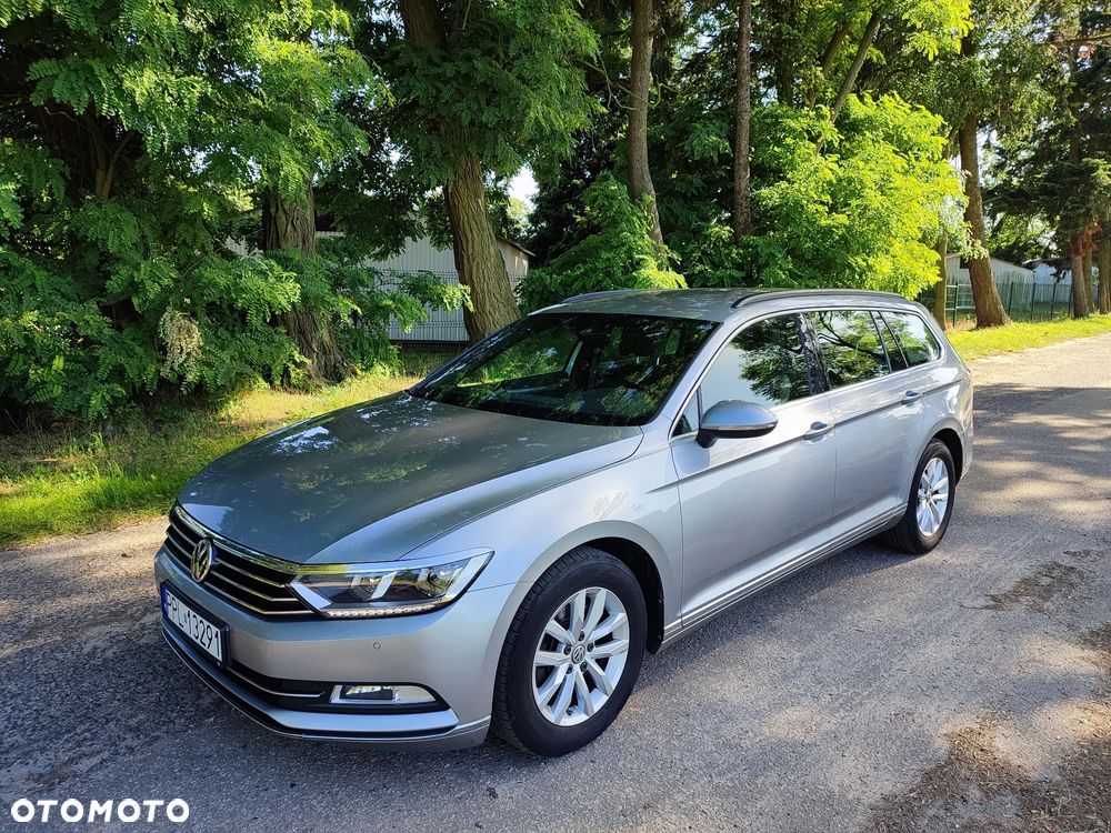 Volkswagen Passat 2.0 TDI SCR DSG Comfortline - 19