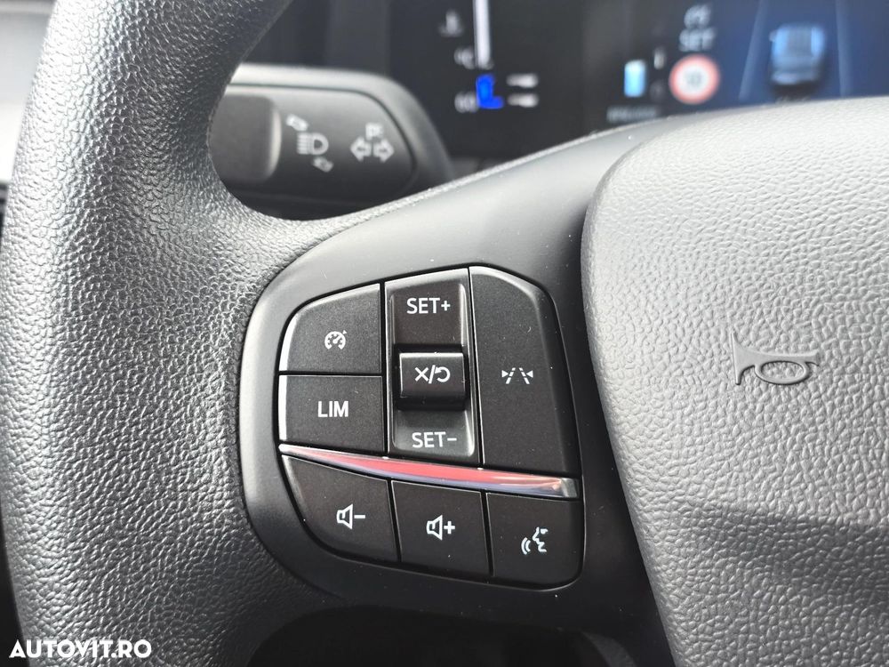 Ford Transit Connect 1.5 EcoBlue 100CP 8AT DCIV SWB(L1) Trend - 15