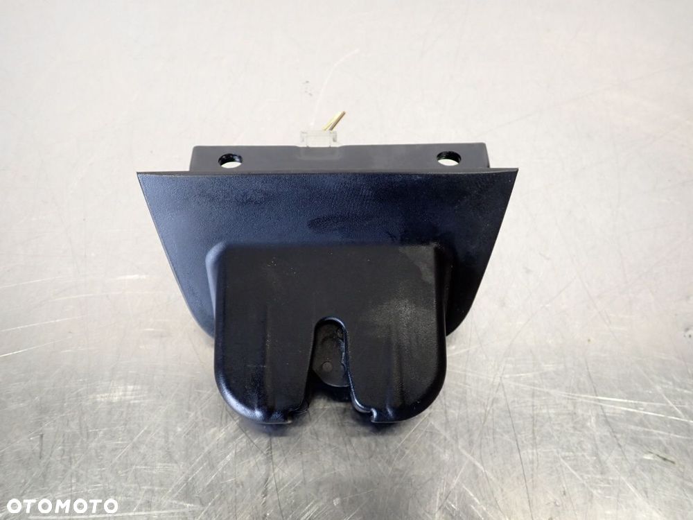 ZAMEK KLAPY BAGAŻNIKA AUDI A3 8P 8P3827520A - 1