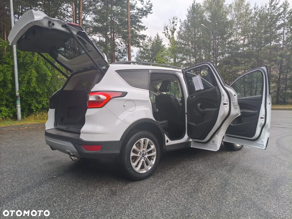 Ford Escape 2.0 EcoBoost AWD Titanium - 11