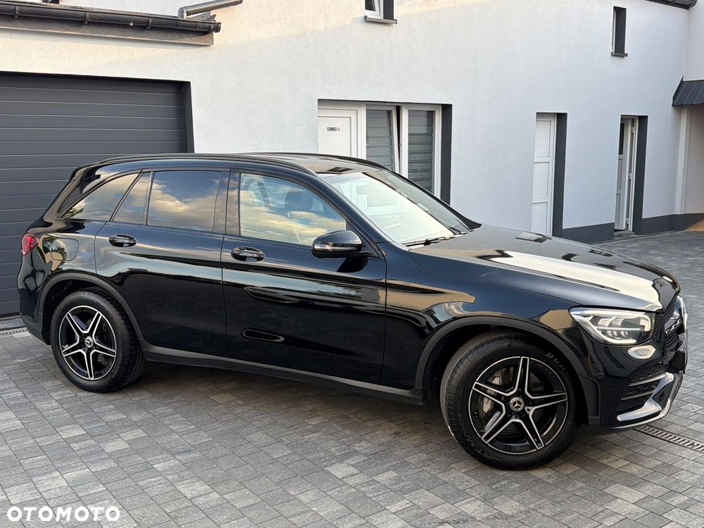 Mercedes-Benz GLC 200 4Matic 9G-TRONIC AMG Line - 20