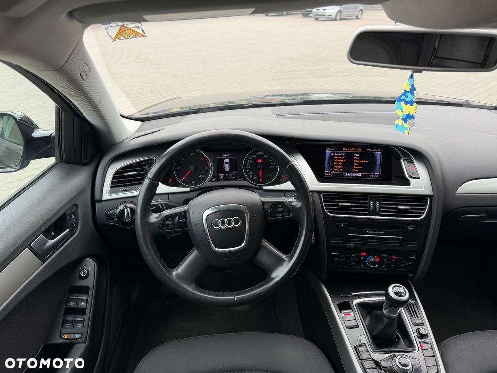 Audi A4 Avant 2.0 TDI DPF Ambiente - 6
