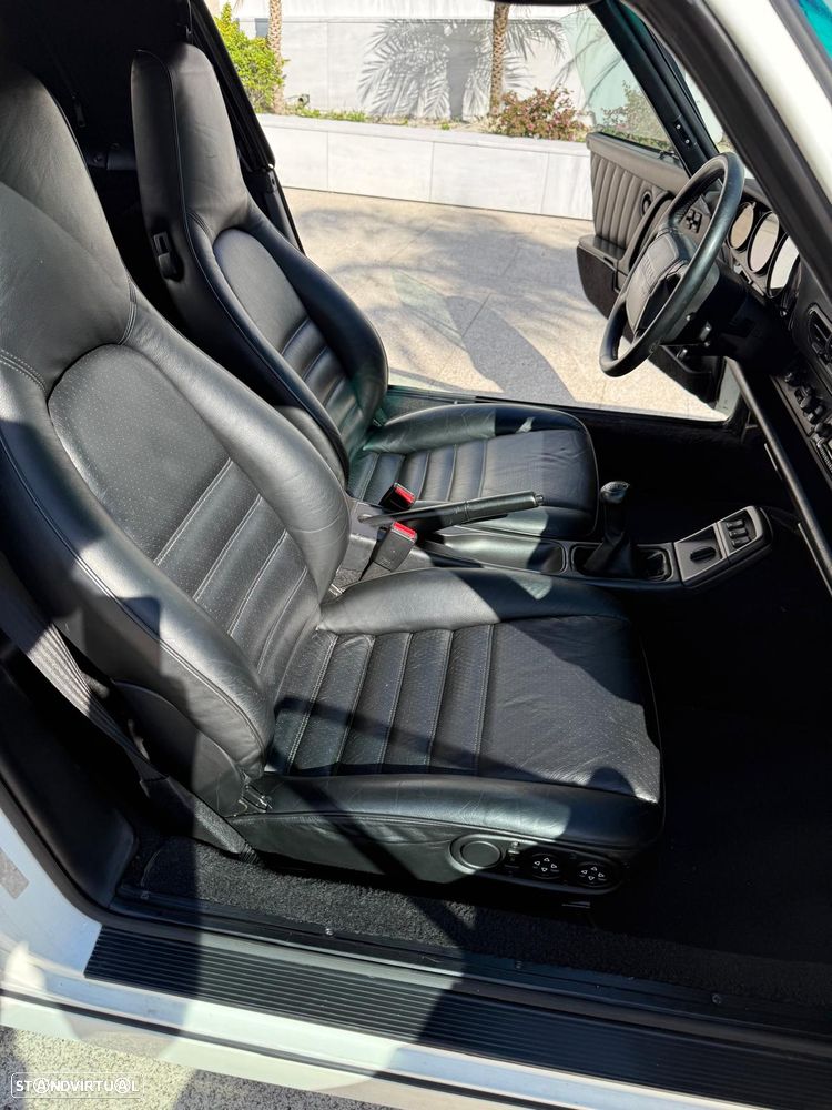Porsche 911 (964) Cabriolet 3.6 Carrera 2 - 11