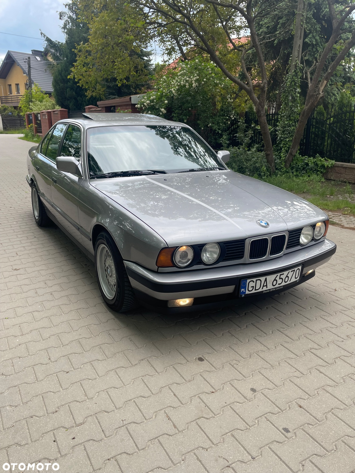 BMW Seria 5 520i - 8
