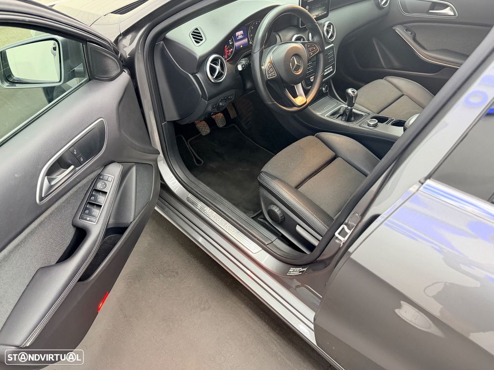 Mercedes-Benz A 180 d Urban - 10