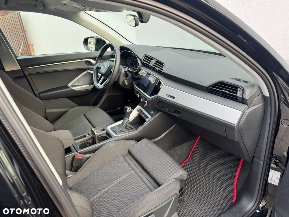 Audi Q3 35 TFSI S tronic - 8