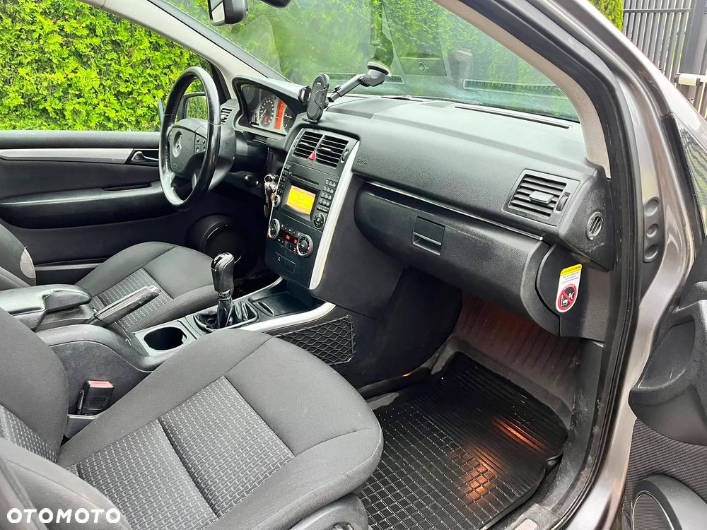 Mercedes-Benz Klasa B 200 CDI DPF - 9