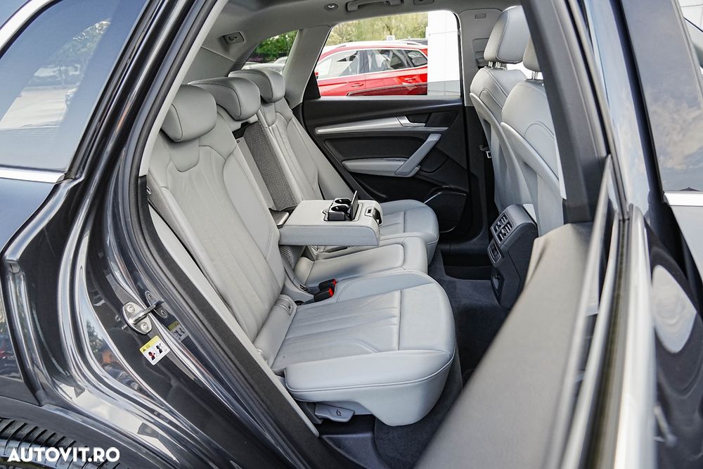 Audi Q5 55 TFSIe quattro S tronic S line - 23