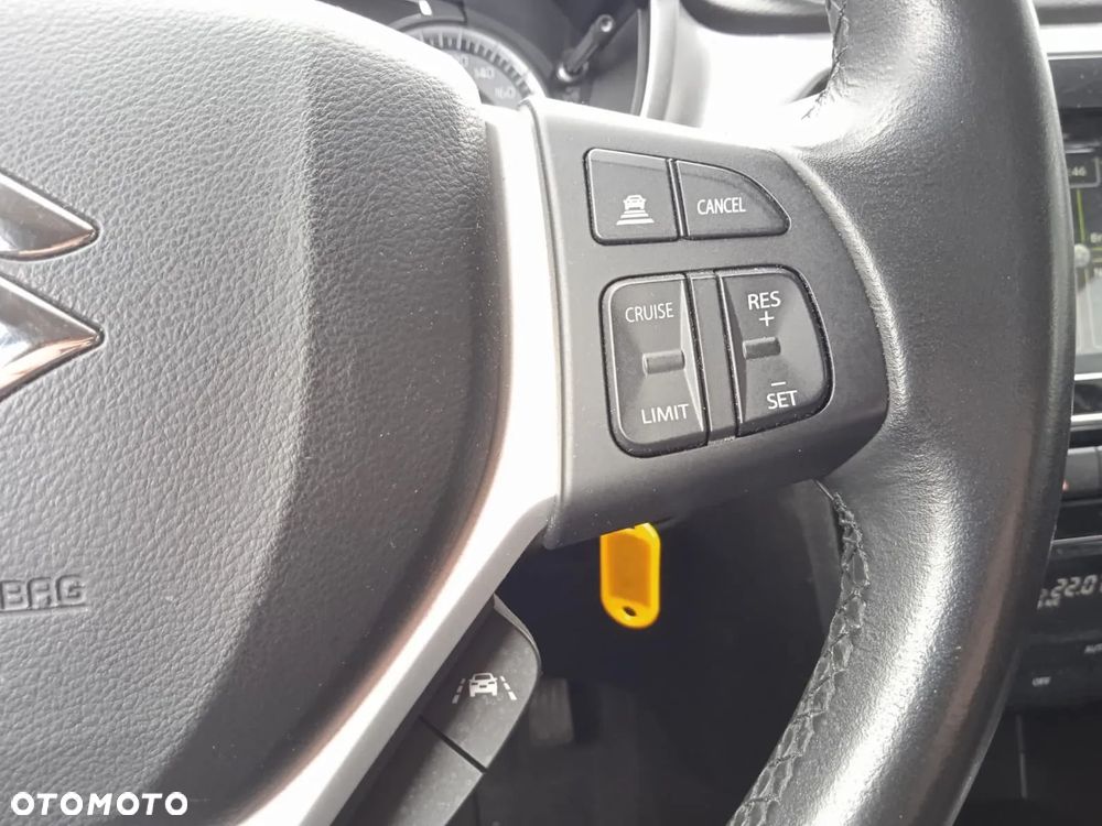 Suzuki Vitara 1.4 Boosterjet SHVS Premium 2WD - 16