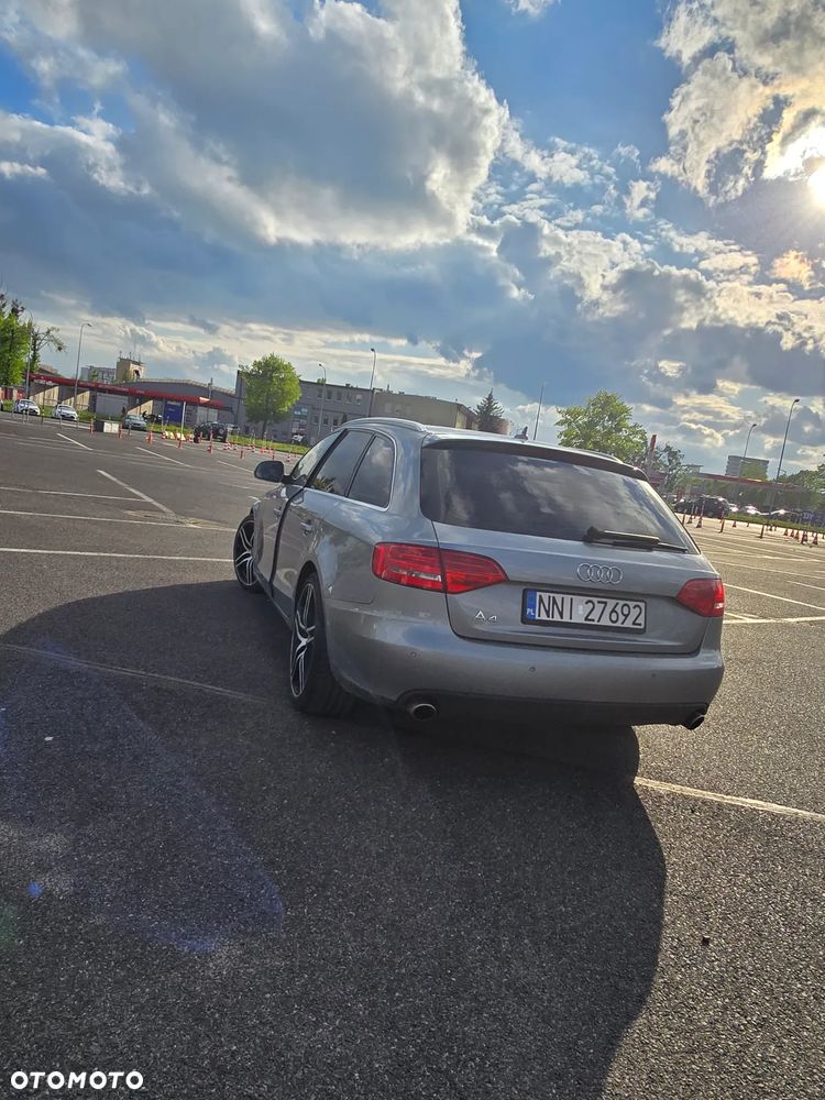 Audi A4 Avant - 4