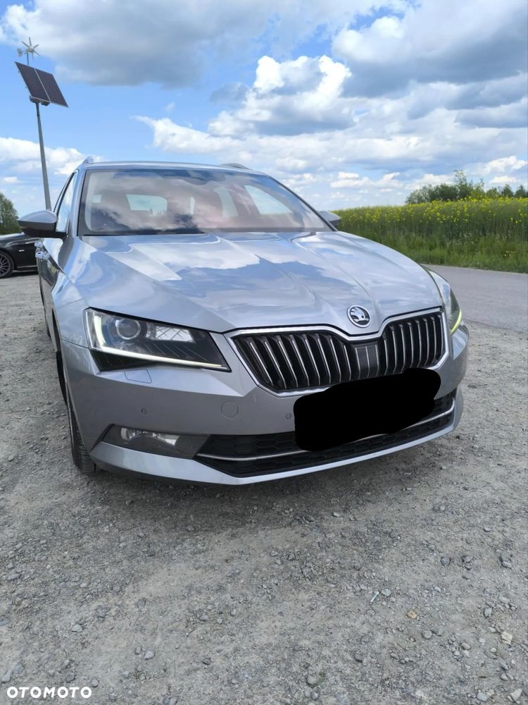 Skoda Superb 2.0 TDI Ambition DSG - 9