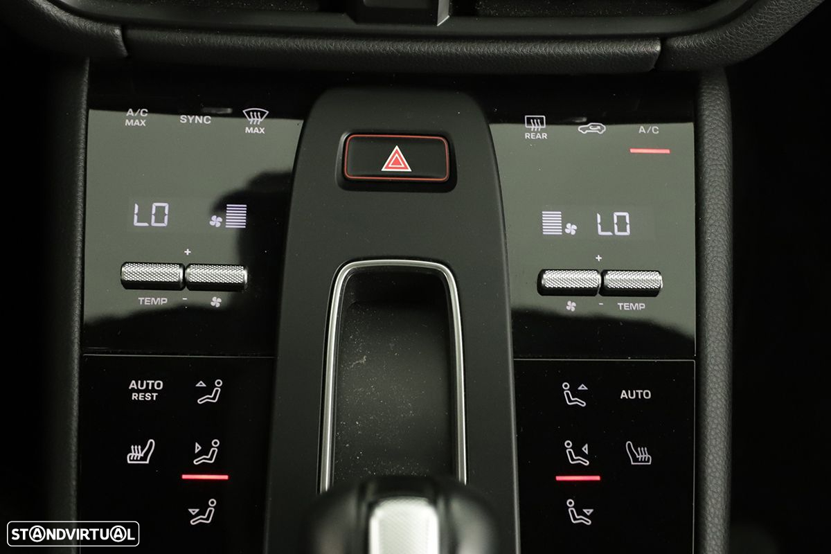 Porsche Macan - 17
