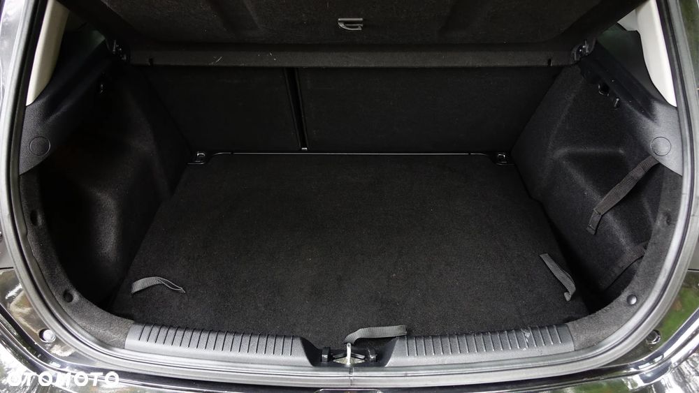 Kia Ceed 1.6 CRDi 128 Platinum Edition - 31