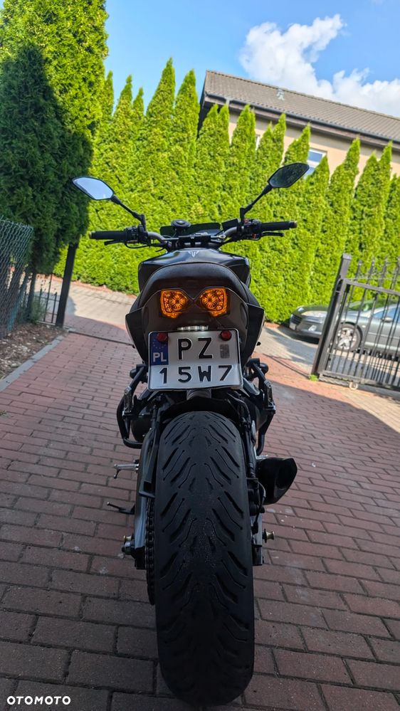 Yamaha MT - 16