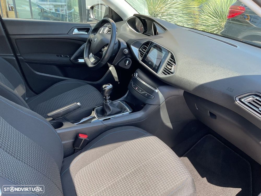 Peugeot 308 1.5 BlueHDi Style - 34