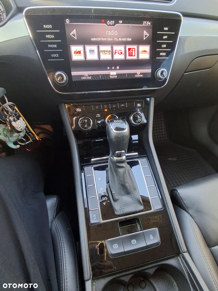 Skoda Superb 2.0 TDI SCR Ambition DSG - 4