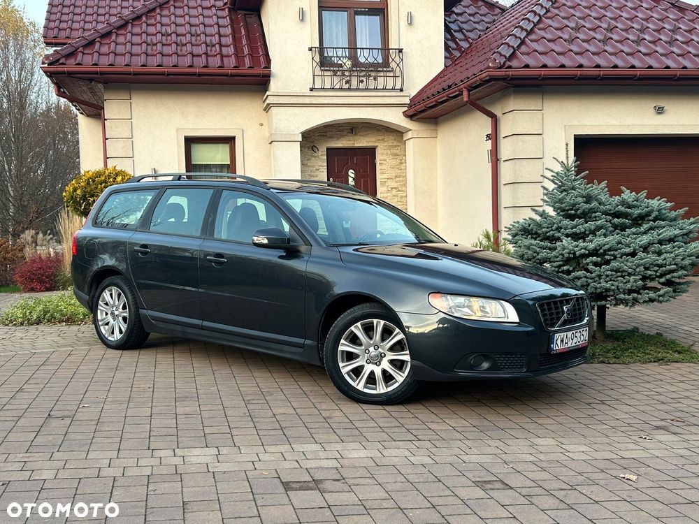 Volvo V70 2.0 Momentum - 1
