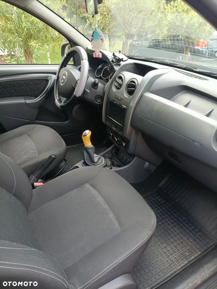 Dacia Duster 1.6 - 9