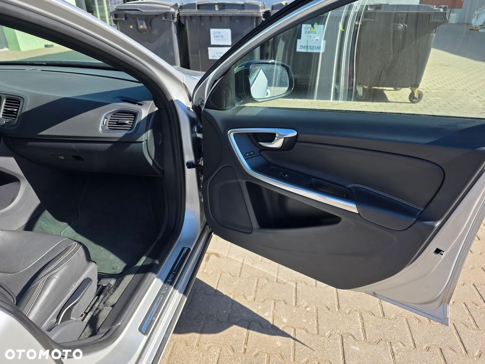 Volvo S60 T3 Geartronic Kinetic - 15