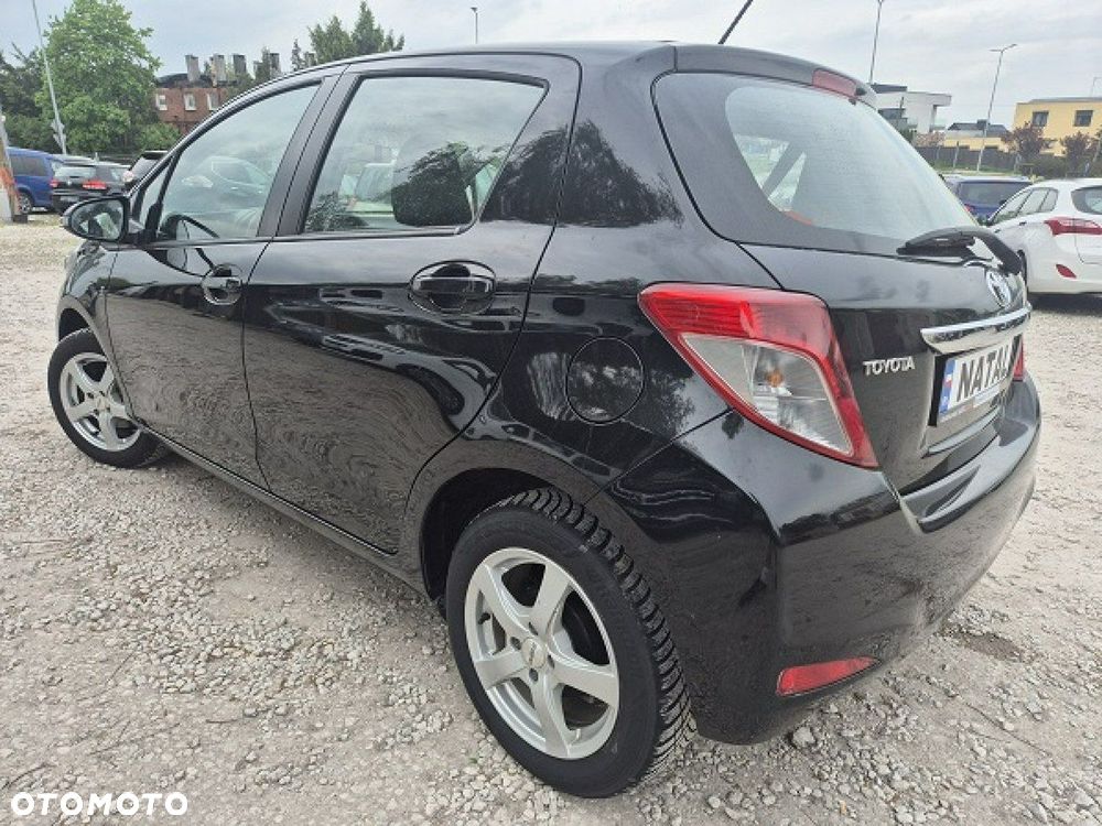 Toyota Yaris - 4