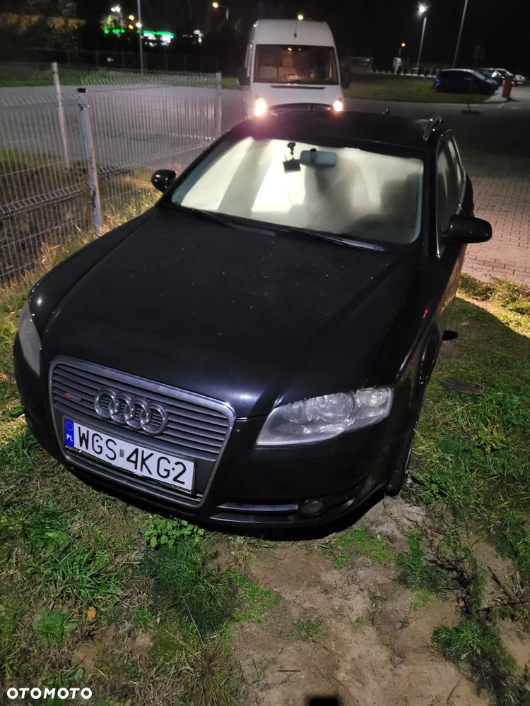 Audi A4 - 1