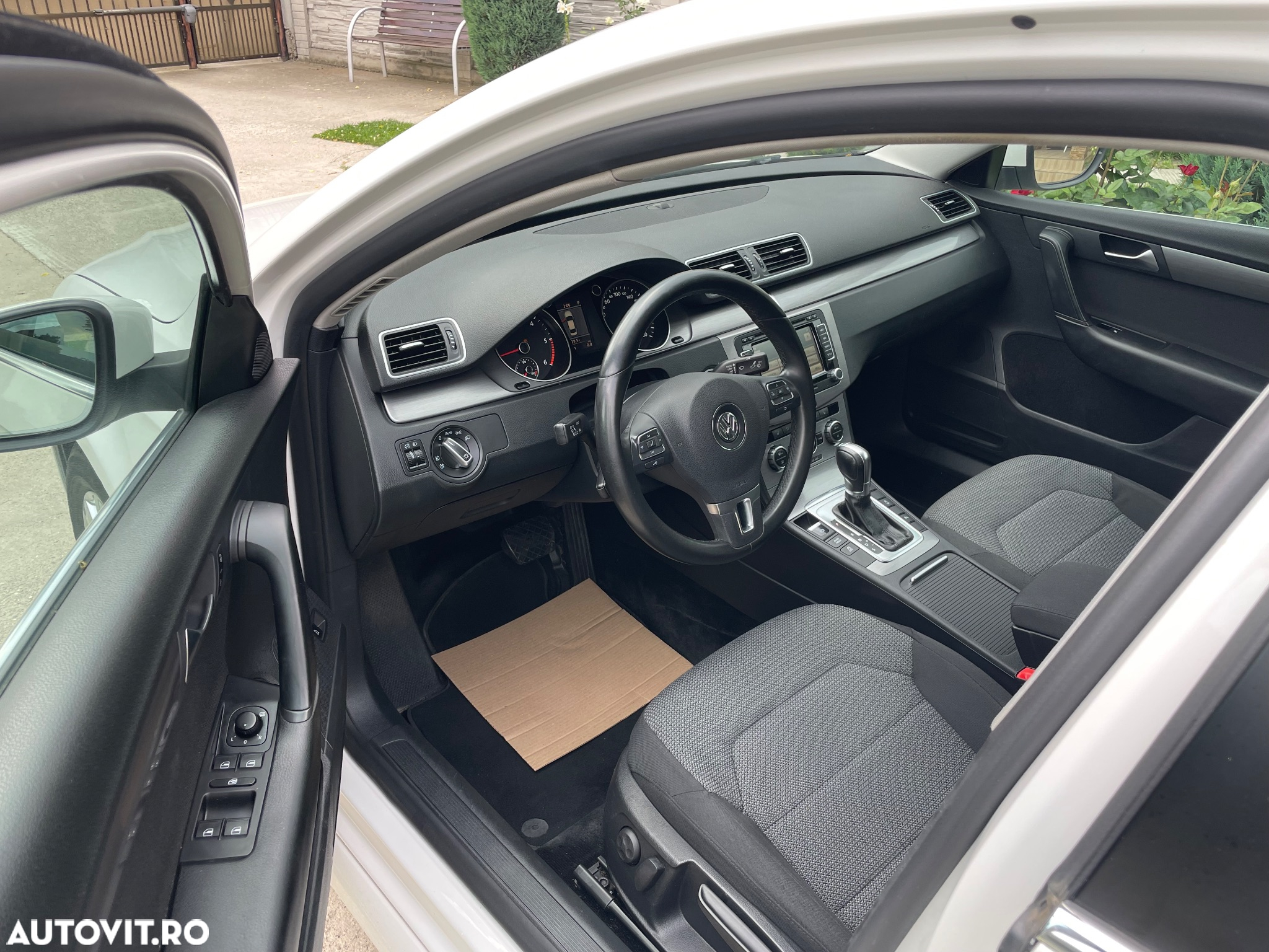 Volkswagen Passat - 15