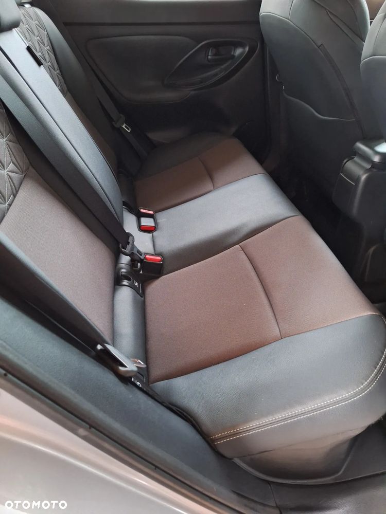 Toyota Yaris Cross Hybrid 1.5 Executive - 10