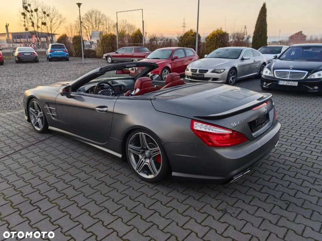 Mercedes-Benz SL 63 AMG - 4