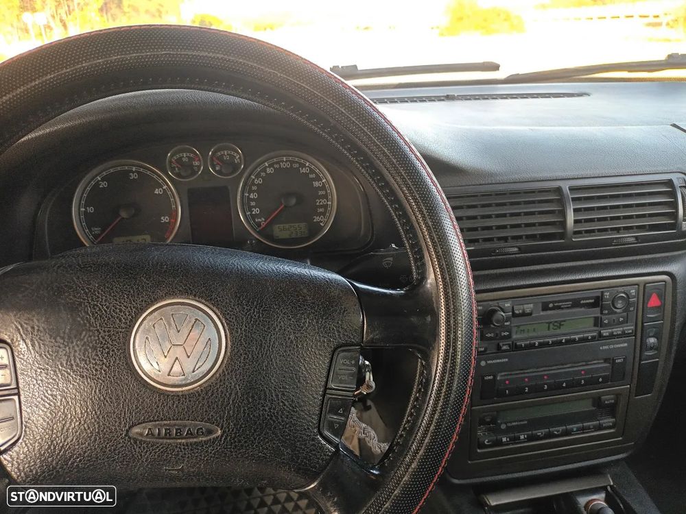 VW Passat Variant 1.9 TDi Comfortline - 6