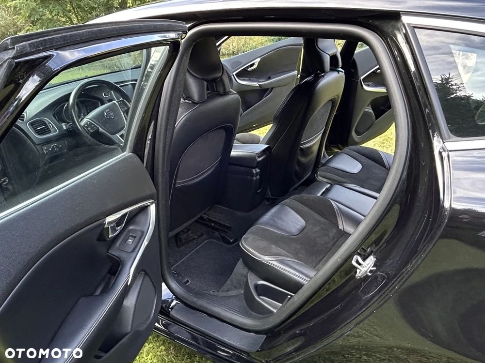 Volvo V40 D2 Kinetic - 13
