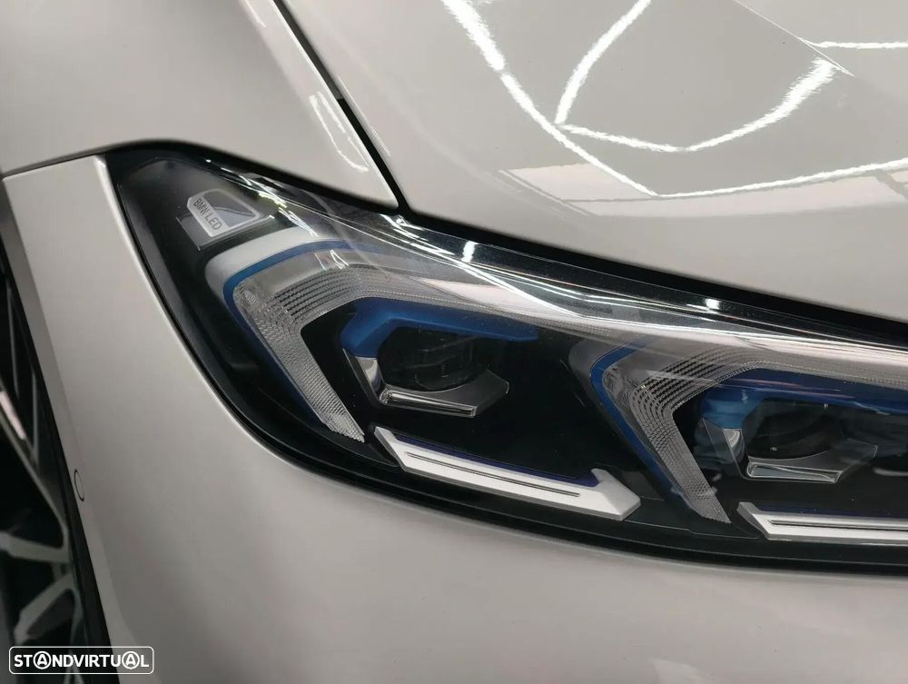 BMW 318 d Auto - 18