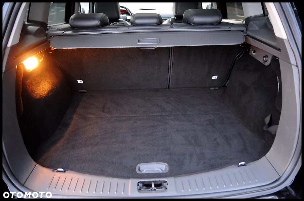 Ford Kuga 2.0 TDCi 4x4 Individual - 30