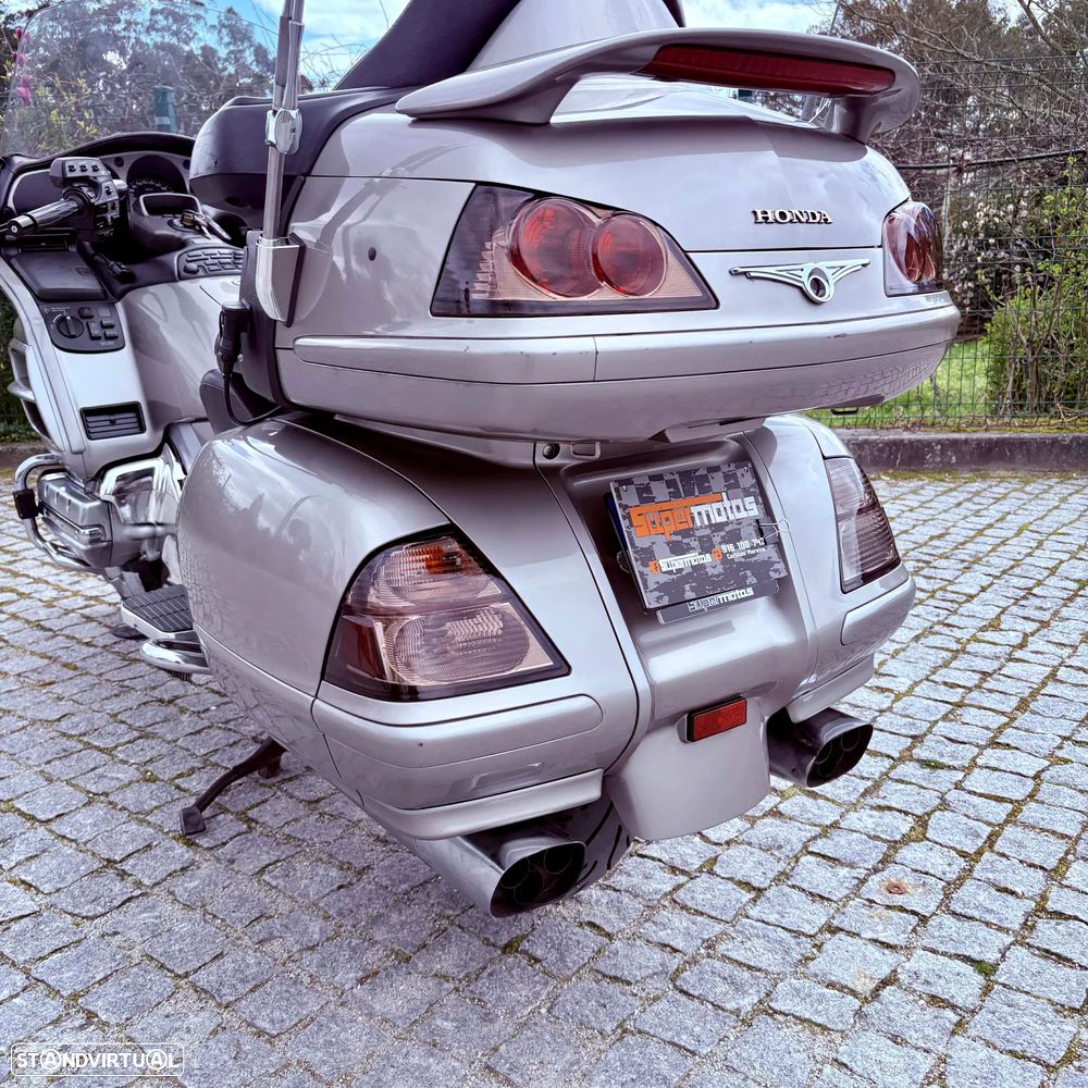 Honda Goldwing - 4