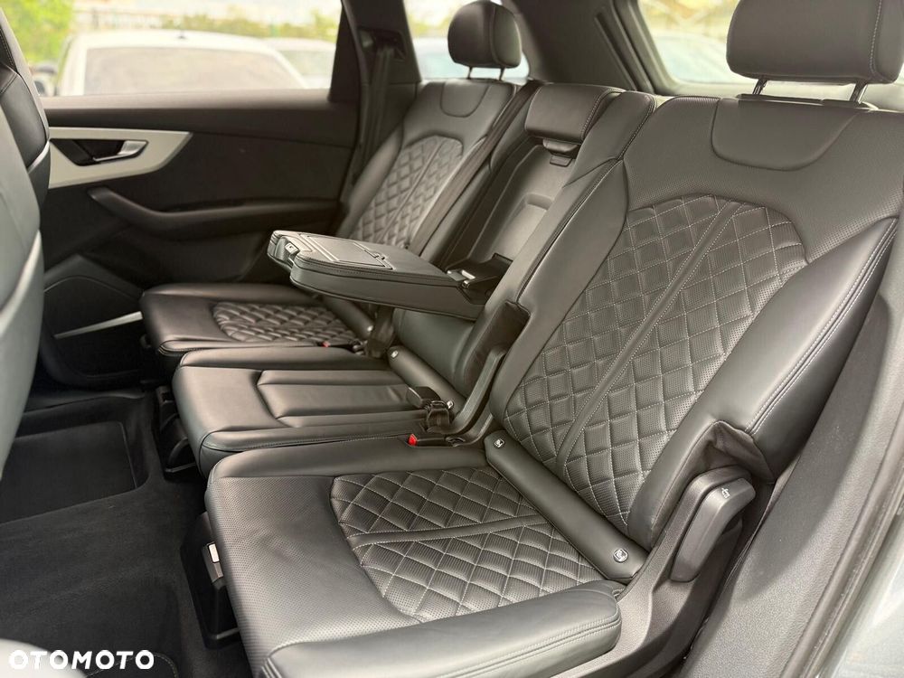 Audi Q7 - 22