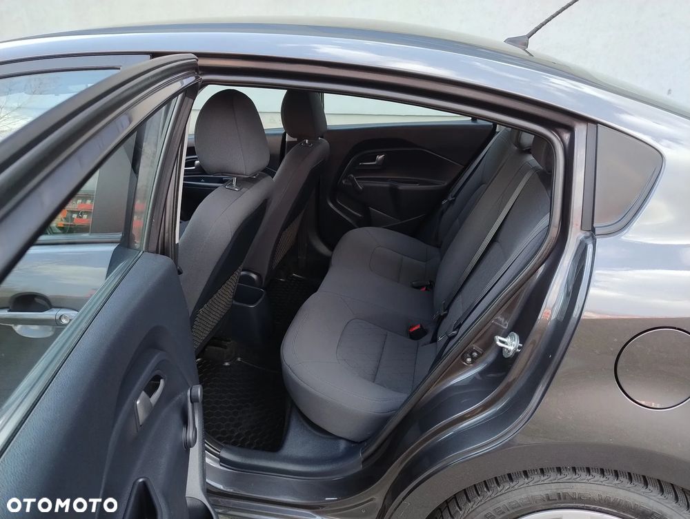 Kia Rio 1.2 Sensation - 10